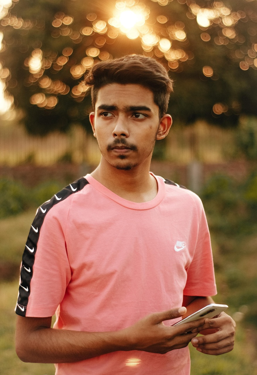 boy-7072850_1280